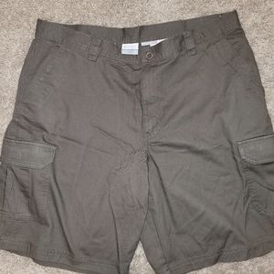 Columbia men's cargo shorts